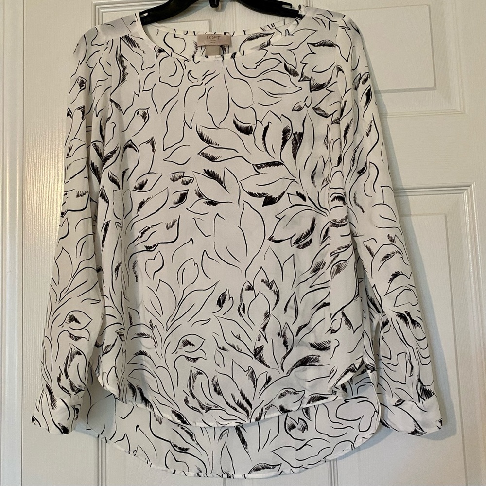 LOFT Long sleeve shirt.